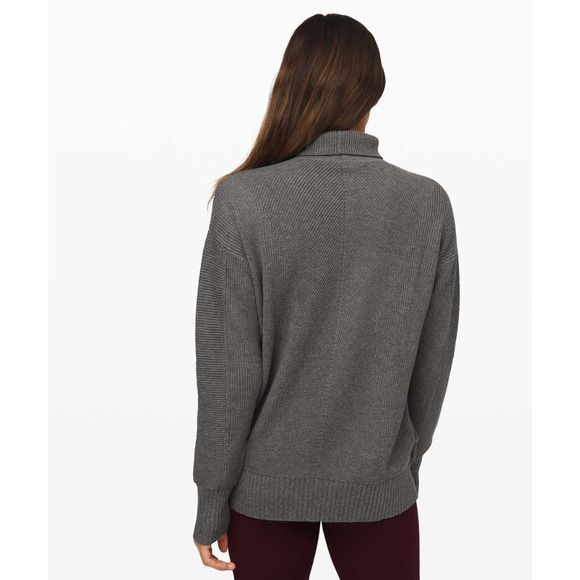 Lululemon Relaxed Turtleneck Sweater Grey 10 NWOT - Picture 3 of 12